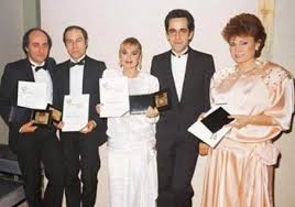 Sanatçı, ilk gençlik yıllarında çok farklı bir karakteri olduğunu söyledi: Gecmisten Bugune Mfo