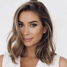 If natural beach waves are your thing, check out the latest products to create them. Top 20 Short To Medium Haircuts For Wavy Hair Short Haircuts