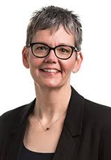 Donna Maillet's Instagram, Twitter & Facebook