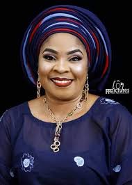 This married woman is a very good actress in the megidi-mor film industry..  and she lives in Anambra… say hi if you need the link #Anambrawomanleak