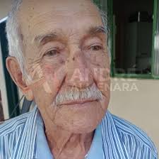 Pioneiro do bairro São Silvestre é intubado após ser atropelado pela nora.  Acidente aconteceu a poucos metros de sua casa.  https://andrealmenara.com.br/2025/05/16/idoso-de-93-anos-e-intubado-apos-ser-atropelado-pela-nora-em-maringa