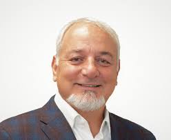 Charles Spinelli's Instagram, Twitter & Facebook