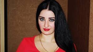 وأعاد رواد مواقع التواصل الإجتماعي تداول فيديو لـصافينازكانت نشرته سابقاً في صفحتها الخاصة على موقع التواصل الإجتماعي، ظهرت فيه برفقة صديقاتها. Officaill ØµØ§ÙÙŠÙ†Ø§Ø² Safinaz Home Facebook