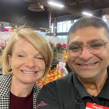 Wonderful chatting with our president Deb Craven at our store visits at  Longo's