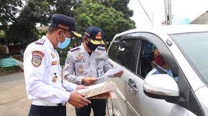 Pegawai bank di rekam di wc umum oleh orang iseng duration: Soal Sk Bodong Dishub Kota Bandung Pastikan Tak Ada Penambahan Pegawai Tribun Jabar