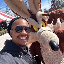 Meilin and Ming Lee from “Turning Red” made their meet and greet debut  today for the start of Lunar New Year in Disney California Adventure!  You'll spot the mother-daughter duo