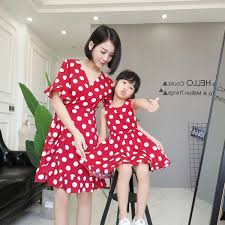 Baju Couple Keluarga Anak Kaos Pasangan Model Sarimbit Keluarga Untuk Pesta Kombinasi Seragam Gamis Gaun Pantai Ibu Dan Putri Pakaian Wanita Korea Perempuan Mother Mommy And Me Matching Family Outfits Clothes Dresses Keluarga