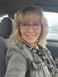 Jeri Bolton's Instagram, Twitter & Facebook