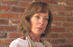 Дать дуба в округе юба / breaking news in yuba county (2021) webrip mvo ad. Breaking News In Yuba County 2021 New Trailer From Allison Janney Regina Hall Mila Kunis The Movie My Life