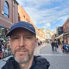 Right, I know I'm pretty crap at FC but I've not come close to winning a  single tournament game and I'm sick of everyone just using skill moves in  the box. My