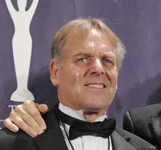 Lenny Davidson's Instagram, Twitter & Facebook