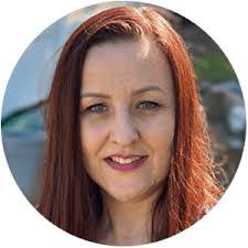 Kimberly Arsenault's Instagram, Twitter & Facebook