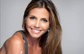This is the cutest #charismacarpenter. Angel Star Charisma Carpenter Reflects On 20th Anniversary Complex