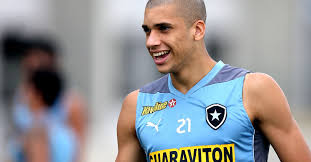 Ronaldo de jesús prieto ramírez (born 3 march 1997) is a mexican professional footballer who plays as a winger and left back for liga mx club santos laguna. Ronaldo Prieto Vs Matheus Doria Compare Two Players Stats 2021