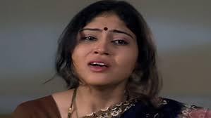 लक्ष्मीचे परपुरुषाबरोबर फोटो काढून तिच्याविरोधात रचला गेला कट