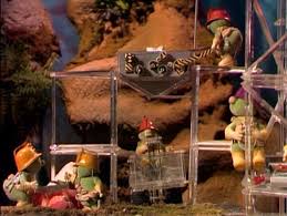 Doin' things that doozer's do is the 4th standalone fraggle rock home video release by hit entertainment. Danielle Reviews Danielle Watches Fraggle Rock Season 2 Episode