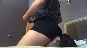 Cute teen facesitting 3 - ThisVid.com на русском