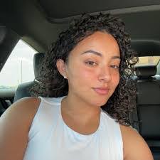 Rosalia Mariscal's Instagram, Twitter & Facebook