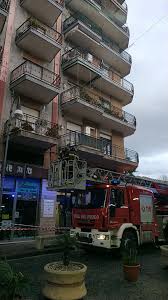 La banca di credito cooperativo san vincenzo de'paoli di casagiove, in via madonna di pompei, 4, come sinonimo di affidabilità e trasparenza. Le Foto Maddaloni Cade Un Calcinaccio Ferito Il Direttore Della Banca Di Credito Popolare Casertace