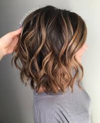 Caramel Highlights For Medium Brown Hair Medium Hair Styles Hair Styles Short Hair Styles