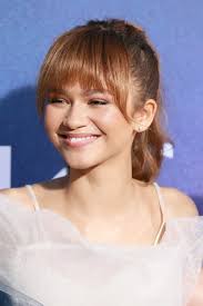 Selena gomez's chop had us eyeing our scissors. Zendaya With Face Framing Bangs Can T Decide If You Want Bangs These Celebrities Will Convince You To Take The Plunge Popsugar Beauty Photo 7