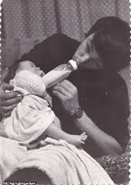 Lee mack and mike wozniack's appearance on series 11 of taskmaster has spawned a love of the two of them working together on the show. Comedian Lee Mack Discovers Stand Up Is In His Genes Daily Mail Online