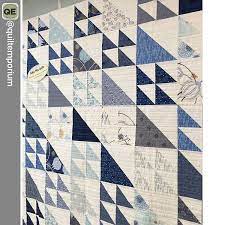 True Blue By Zen Chic Zenchicmoda And Cake Mix Recipe 1 We Love This Terrific Quilt Made By Susan And The Love Layer Cake Quilts Chic Quilts Quilt Making