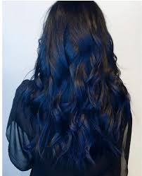 Dünyanın hakim rengi olan mavi çekingen bir renk; Mavi Siyah Sac Rengi Hakkinda Bilmediginiz Her Seyi Acikliyoruz Kombin Kadin