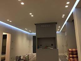 Il controsoffitto in cartongesso può certamente essere utilizzato per nascondere i corpi illuminanti, ma anche per nascondere altri elementi come i termoconvettori o altri impianti della casa. Prezzo Controsoffitto Cartongesso Antincendio Rei 120 Milano