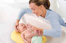 They compared the number of moms and babies who exclusively breastfed before and after the bath delay practice was put into effect. Best Time To Give Baby A Bath Baby Bath Times Baby Care