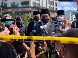 Mohamed azmin bin ali (jawi: Ed3plkvm3ilt3m