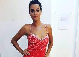 Слава поведала, что обладает экстрасенсорным даром — певица видит людей насквозь. Pevica Slava Perezhivaet Iz Za Svoej Figury Foto Glamurchik Tochka Net