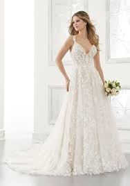 Brautkleider der firma mori lee können auch sehr bunt ausfallen und die auswahl ist einfach riesig.bis zu kleidergröße 64 sind brautkleider lieferbar. Morilee Brautkleider 2021 Designer White And Night
