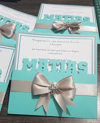 Si estás buscando invitaciones para bautizo este es tu sitio pues podrás encontrar cómo hacer tus propias invitaciones, ideas para el texto e incluso ejemplos para poderlos imprimir. Ideas De Invitaciones Para Bautizo Decoracion Para Fiestas