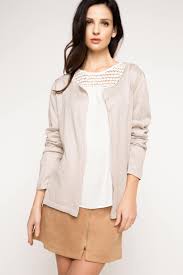 Defacto Marka Trend Hirka Sik Modeli Ve Rahat Kullanimi Ile Chino Pantolonlarinizla Kolayca Kombinleyebileceginiz Bayan Defacto Triko H Chino Trendler Triko