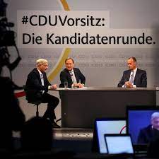 Hier schreibt ein mitglied der christdemokraten und der jungen union, warum der bundesgesundheitsminister ein echtes foulspiel begangen hat. Cdu Parteitag Im Live Stream Und Tv So Sehen Sie Den Kampf Um Den Cdu Vorsitz Politik