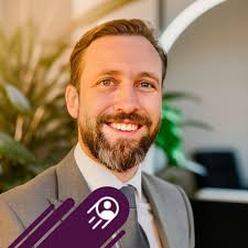 Who can recommend a realtor in Austin with at least 7-10 years experience  for a FSBO seller?