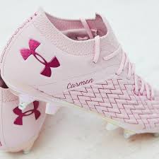 We know the story behind Trent Alexander-Arnold's pink studs - US Sports