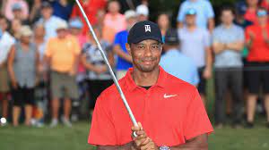 Tiger Woods Wins A Pga Tour Event For The First Time Since 2013