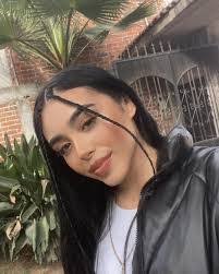 Lizbeth Rosales's Instagram, Twitter & Facebook