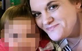 Mom puts 2-year-old daughter in oven