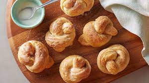 Kfc Is Adding Cinnabon Dessert Biscuits To The Menu Simplemost