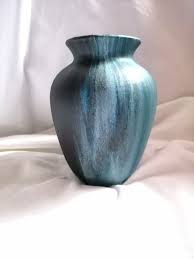 Acrylic Pouring On Vase Upcycling Einer Alten Ausgedienten Vase Mit Acrylic Pouring Fluid Painting Paint Colors Colours