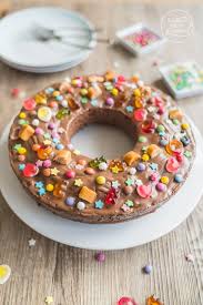 Einfacher Kindergeburtstagskuchen Backen Macht Glucklich Rezept Kindergeburtstagskuchen Kindergeburtstagstorte Gummibarchen Kuchen