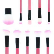 Les pinceaux en poils naturels permettent une application plus intense et. Kit De 10 Pinceaux A Maquillage Roses Sweet