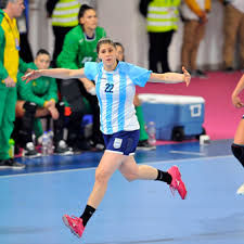 La confederación argentina de handball es la institución responsable de organizar y regular los torneos nacionales de balonmano a nivel nacional.además, es la federación de balonmano más antigua del mundo. Elke Karsten La Goleadora Del Handball Argentino Que Dejo El Arco Justo A Tiempo
