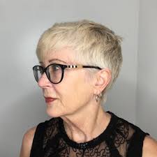 If you are interested in short hairstyles over 50 with glasses, which were highlighted, by the great stylists and designers, we hasten to bring you good news: 28 Elegant Hairstyles For Women Above 50 To Try In 2020