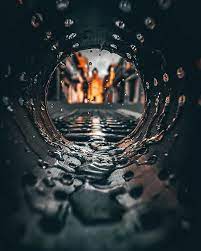 Astonishingly Creative Photographs Captured By Photographer Using The Simplest Of Objects Perspective Photography Photography Techniques Portrait Photography Poses