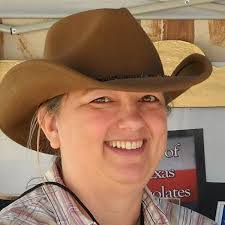 Iona Phillips's Instagram, Twitter & Facebook