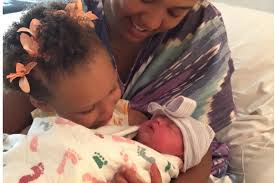 Riley curry (daughter of warriors star point guard steph curry) sang drake's memorable chorus to the big sean? Stephen Curry S Wife Ayesha Gives Birth To Daughter Ryan Bleacher Report Latest News Videos And Highlights
